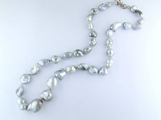 Keshi Pearl Necklace