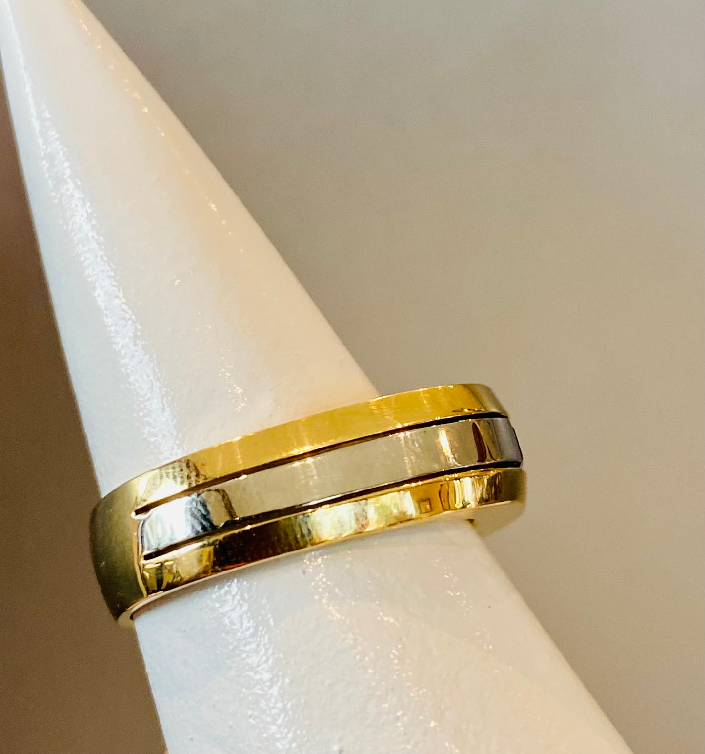 18K Yellow and White Gold Sapphire Band PC SAPH .95TW