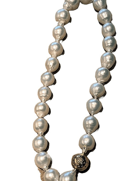 SOUTH SEA WHITE BAROQUE PEARL NECKLACE