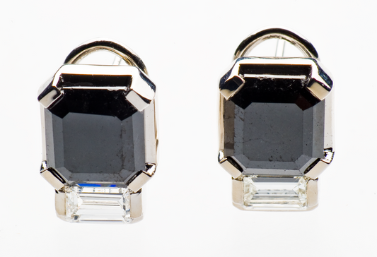 18KW Black and White Diamond Earrings