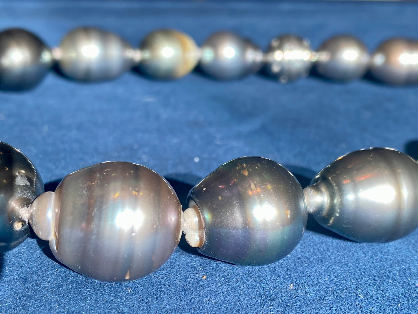 TAHITIAN  BAROQUE PEARL NECKLACE