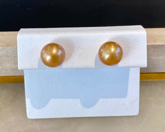 14KY GOLD BUTTON PEARL STUDS