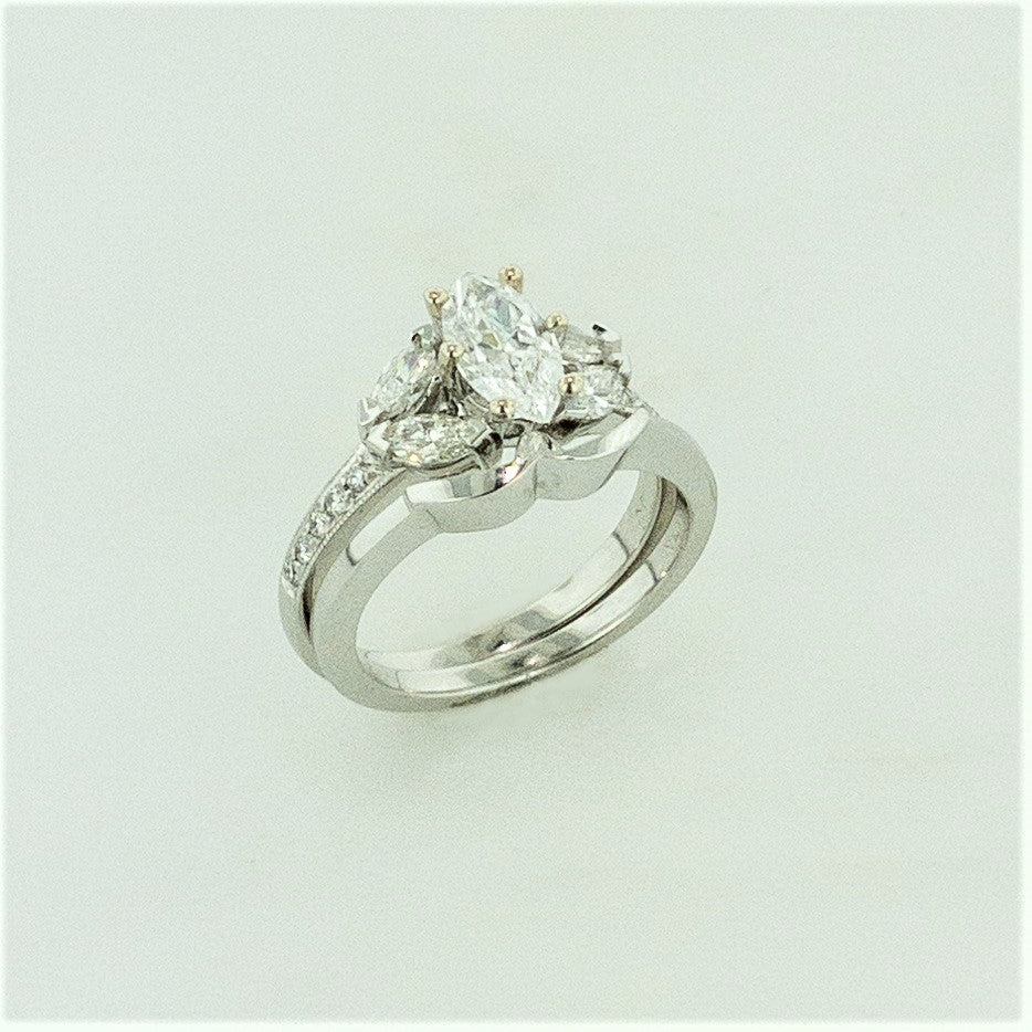 14KW Marquise Diamond Wedding Set