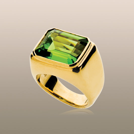 18KY Peridot Ring